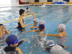 こどものびのび水泳教室（小学生）