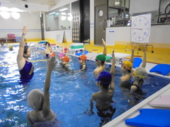 こどものびのび水泳教室（小学生・４泳法）