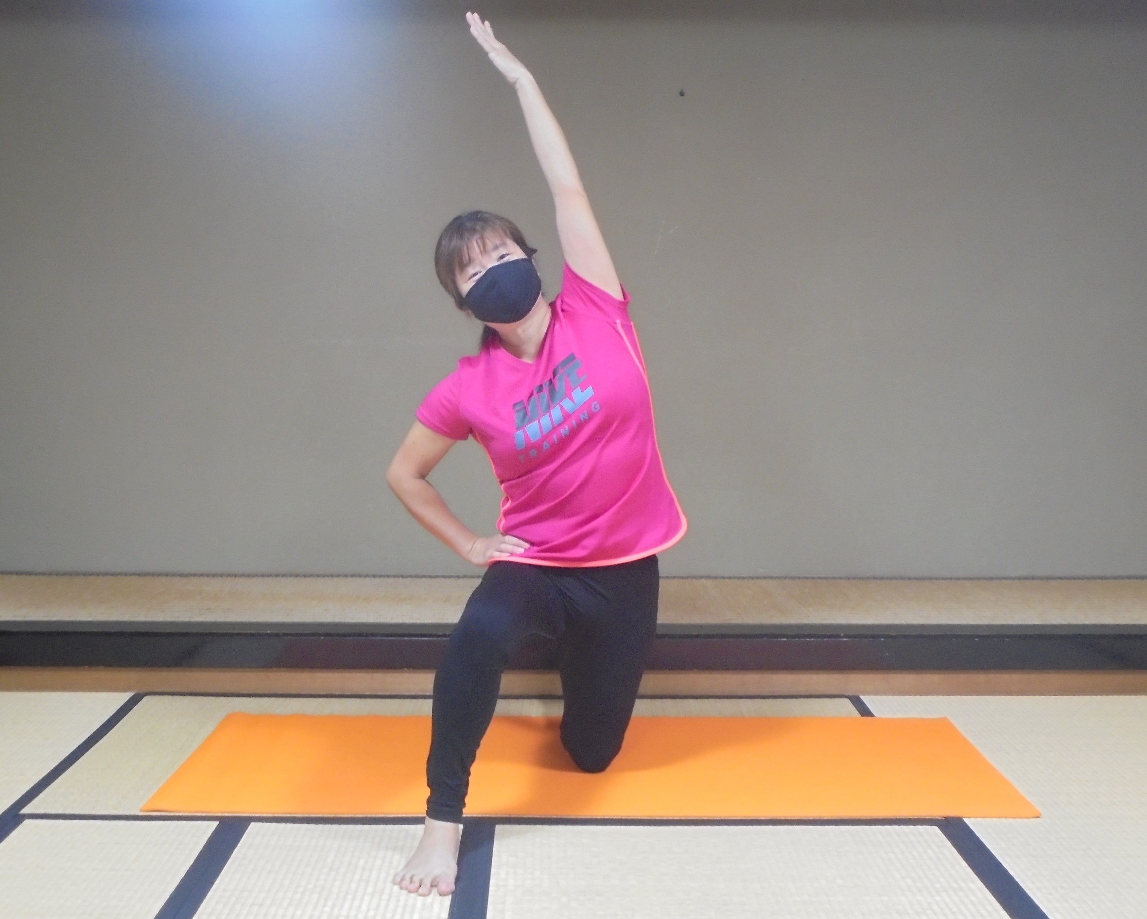 基礎からの楽々YOGA